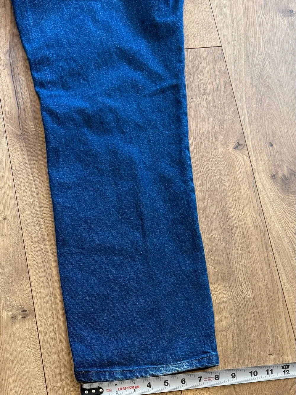 Wrangler Straight Leg Jeans in Deep Blue Denim